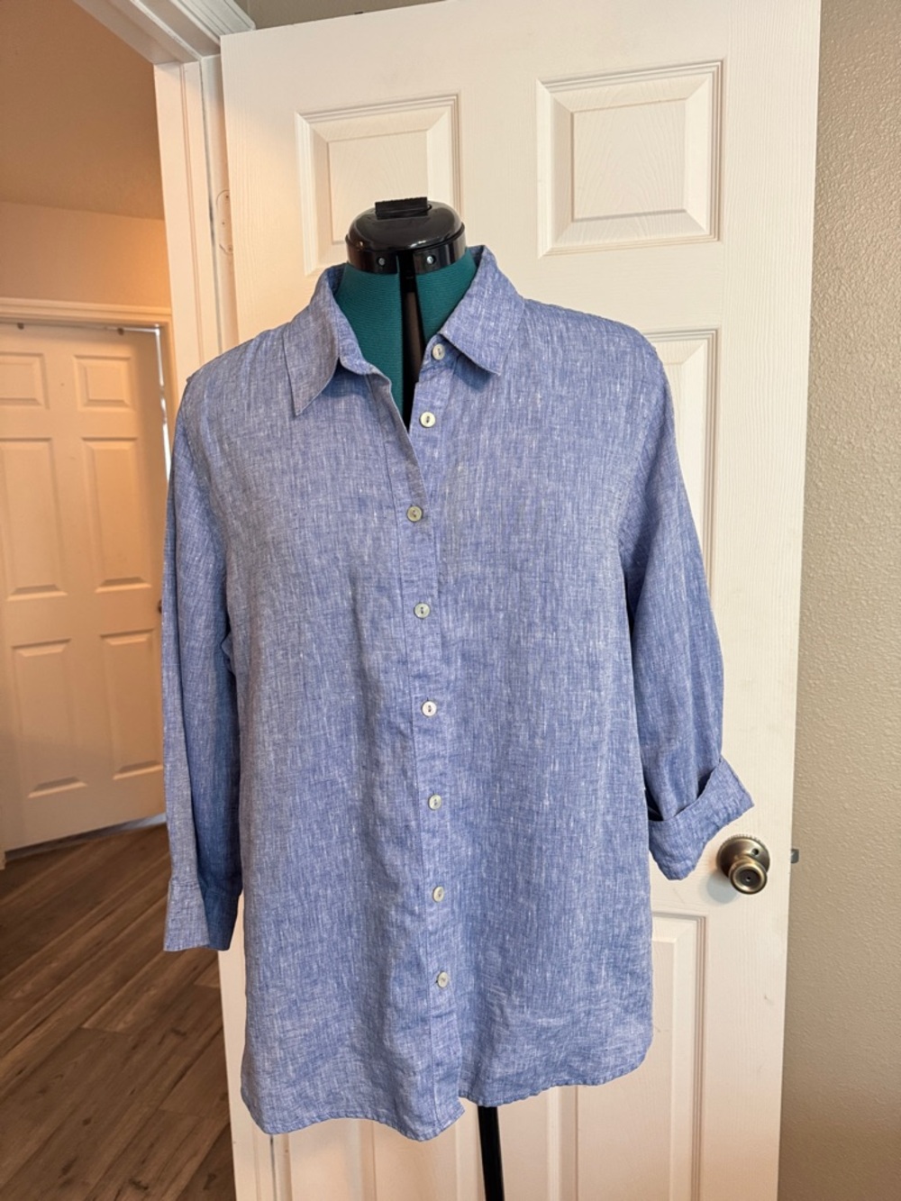 Chico's Blue Button-Down Linen-Blend Shirt